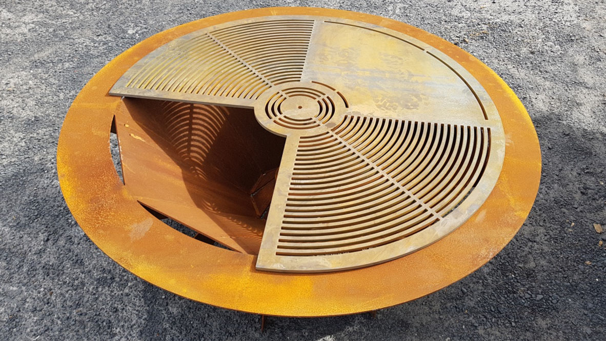 Australian made fire pits with grill plates